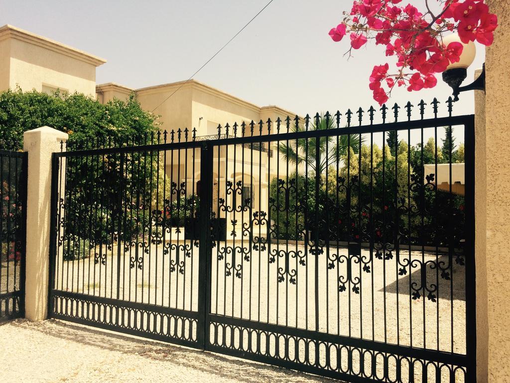 Dar Khereddine Tunis Luaran gambar